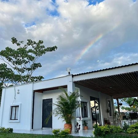 Cabana Campestre Con Piscina En La Hacienda Napoles Doradal ภายนอก รูปภาพ
